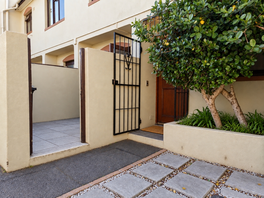 3 Bedroom Property for Sale in Wynberg Western Cape